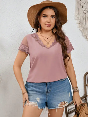 Blusa Casual Com Decote Em V E Acabamento Delicado Efigenia. Plus Size Plus Size