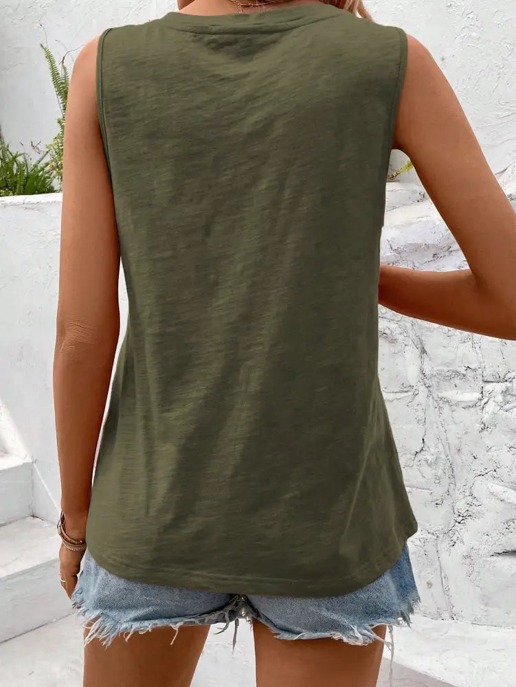 Blusa Casual Com Decote V E Bolso Frontal Lívia Femininos Tank Tops & Camis