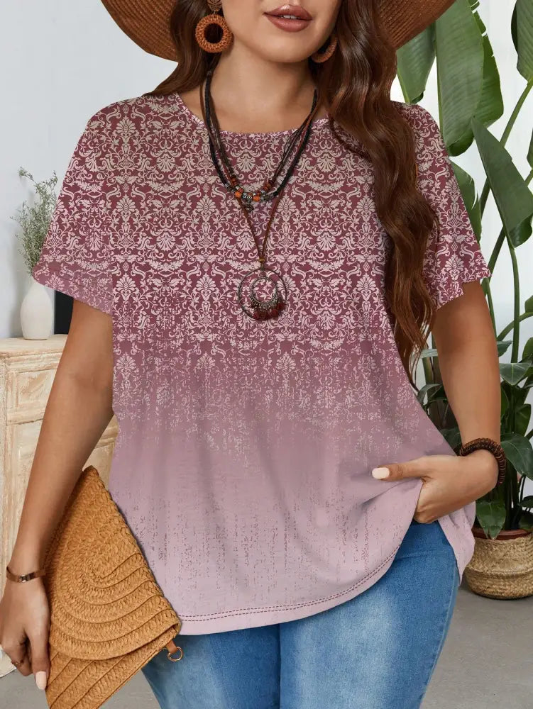 Blusa Casual Com Estampa Barroca Delicada Grisbel. Plus Size Rosa / Gg (42-46) T-Shirts