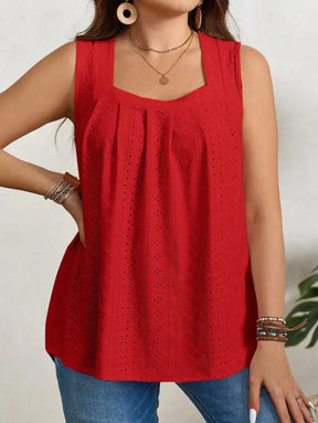 Blusa Elegante Com Bordado Vazado E Decote Quadrado Gilma. Plus Size Tank Tops & Camis