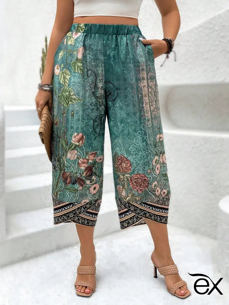 Calça Cropped Feminina Com Estampa Floral E Tribal Em Estilo Boho Natalia. Plus Size Verde / Gg