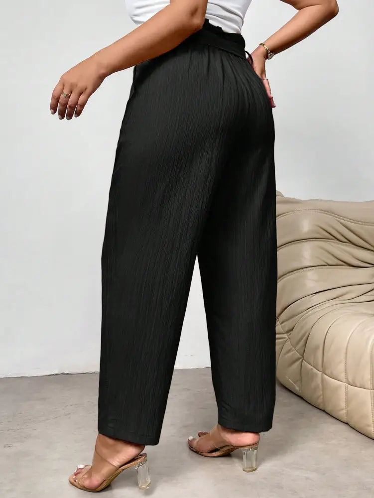 Calça Feminina Com Cintura Franzida E Cinto Ajustável Ofelia. Plus Síze Calças