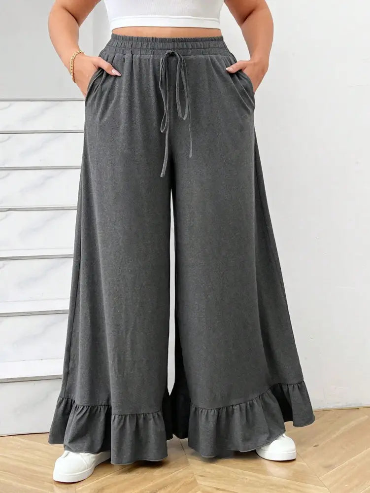 Calça Feminina De Perna Larga Com Babado E Cintura Ajustável Vanessa. Plus Size Cinza / Gg