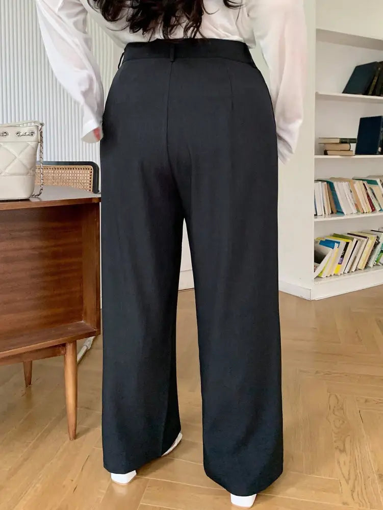 Calça Feminina De Perna Reta Com Bolsos E Cintura Natural Génesis. Plus Size Calças