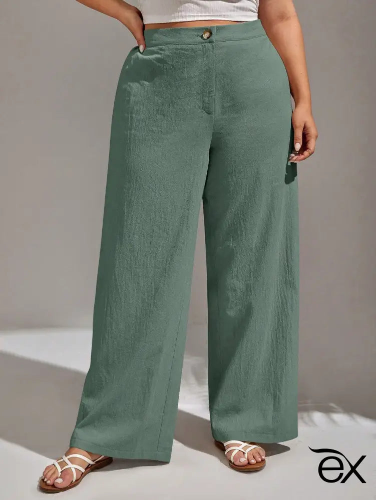 Calça Feminina de Perna Reta com Botão Zina. Plus Size