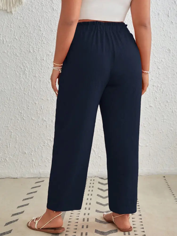 Calça Feminina De Perna Reta Com Cintura Franzida Valentina. Plus Size Calças