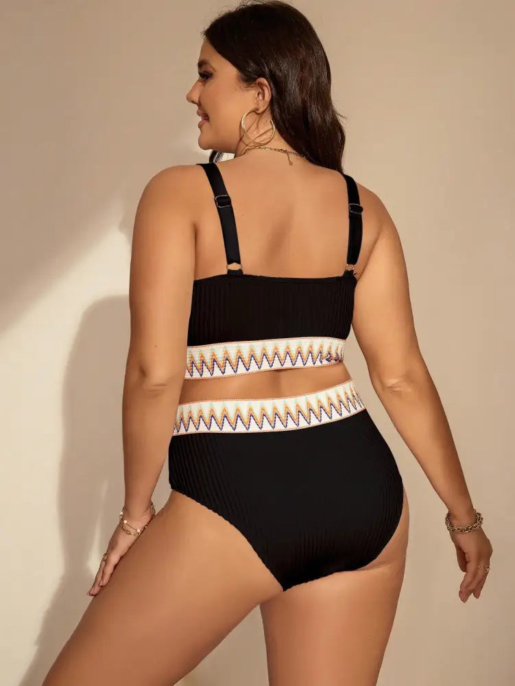 Conjunto De Biquíni Chevron Com Top Cami E Bottom Cintura Alta Kenna. Plus Size