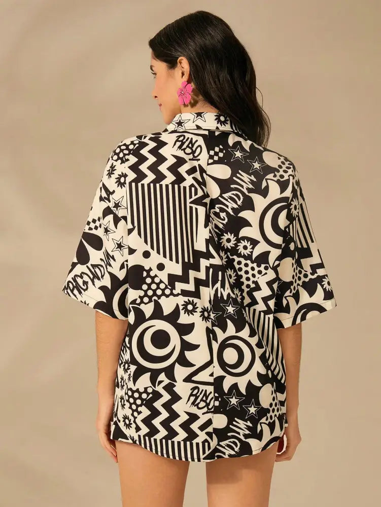 Conjunto Feminino Com Estampa Abstrata E Camisa Oversized Helen Feminina