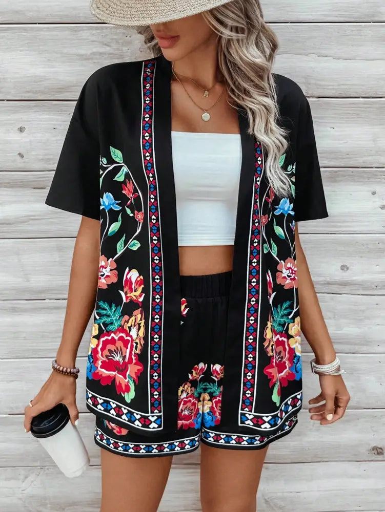 Conjunto Feminino Com Kimono E Shorts Estampa Floral Colorida Fernanda Preto / P (36-38) Conjuntos