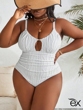 Maiô Branco Com Textura E Recorte Frontal Ana. Plus Size Gg (42-46) / Uma Peça Size