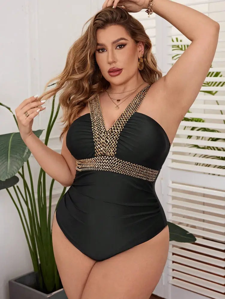 Maiô Elegante Com Decote V E Design Luxuoso Dalilah. Plus Size Uma Peça