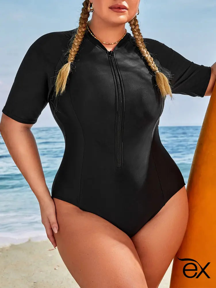 Maiô Preto Com Mangas Curtas E Zíper Frontal Laura. Plus Size / Gg (42-46) Body De Natação Size