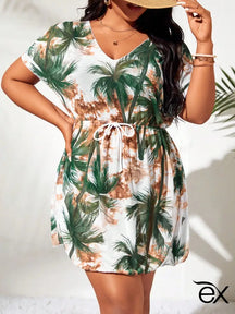 Saida de Praia de Cobertura com Estampa Tropical e Cinto, Elouise. Plus Size