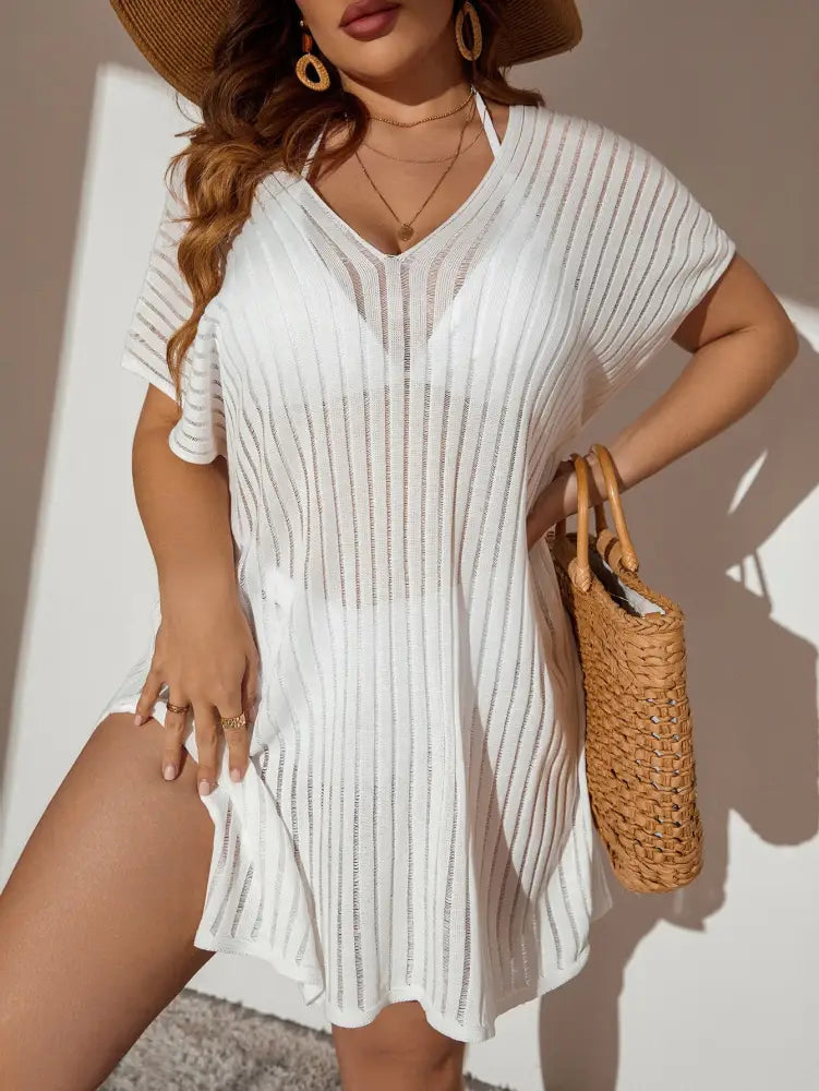 Saida De Praia Em Malha Transparente Com Mangas Asa Morcego Augustine. Plus Size Branco / Gg