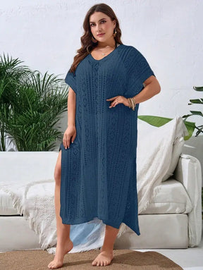 Vestido De Praia Tricotado Com Decote V E Fenda Lateral Sidney. Plus Size Encobrimentos Plus Size